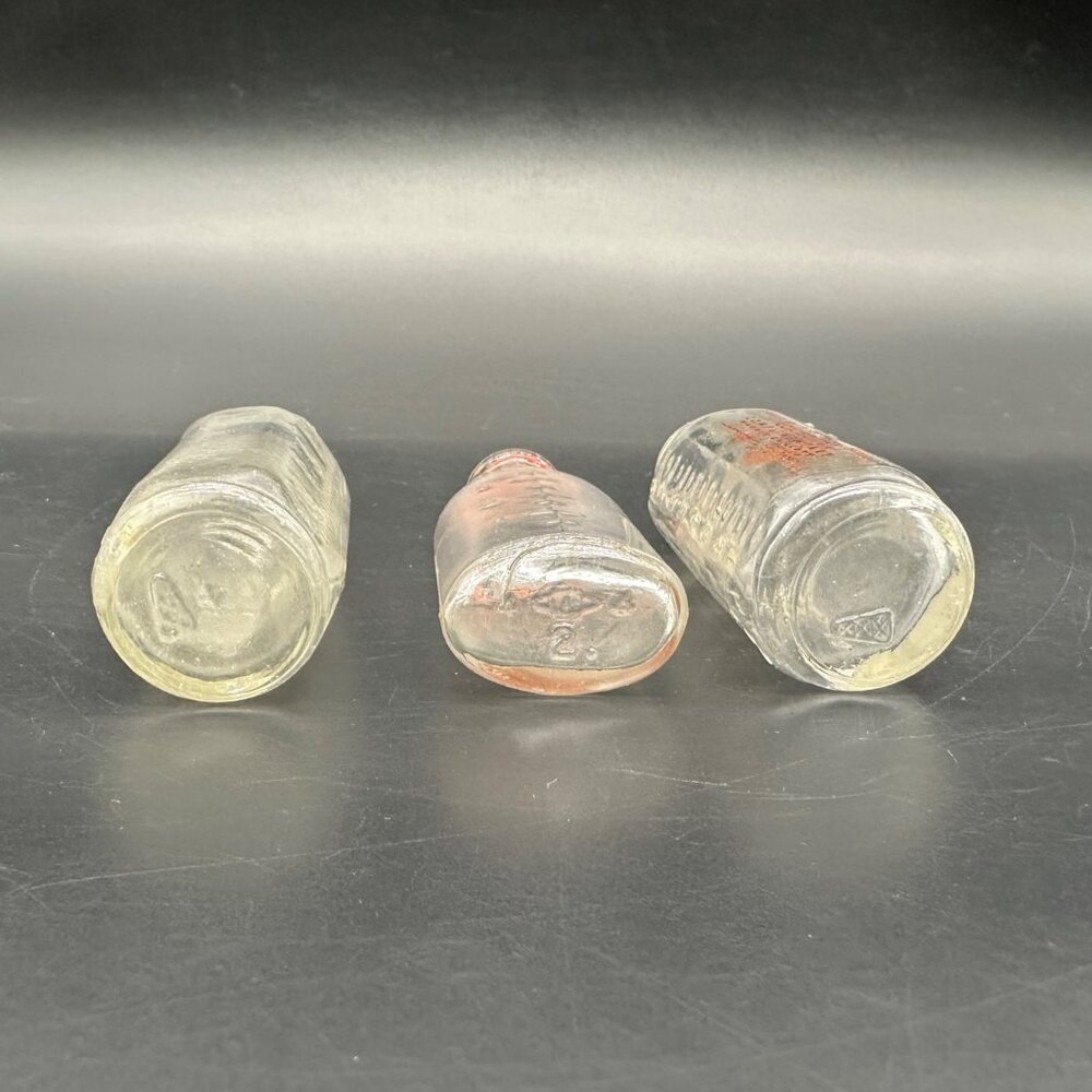 Vintage Glass Baby Bottles Evenflo Calcisalin Sample 1950s Nursery Decor - Picture 6 of 10